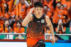 鲁媒:山东男篮和NBL山东蜜獾未来在球员的租借使用上会有合作